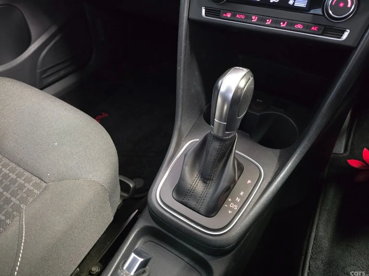 Volkswagen Polo Hatchback, Petrol, 2017, Red