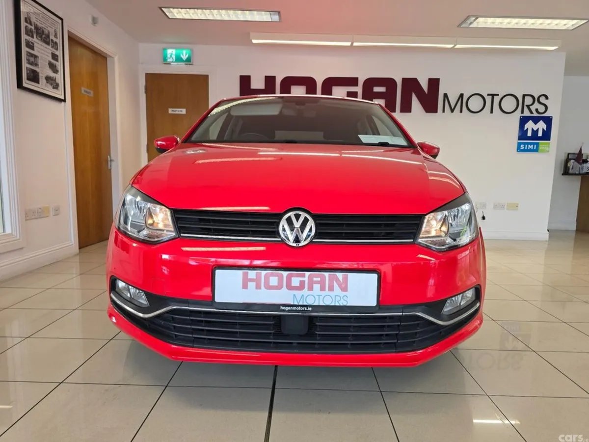 Volkswagen Polo Hatchback, Petrol, 2017, Red