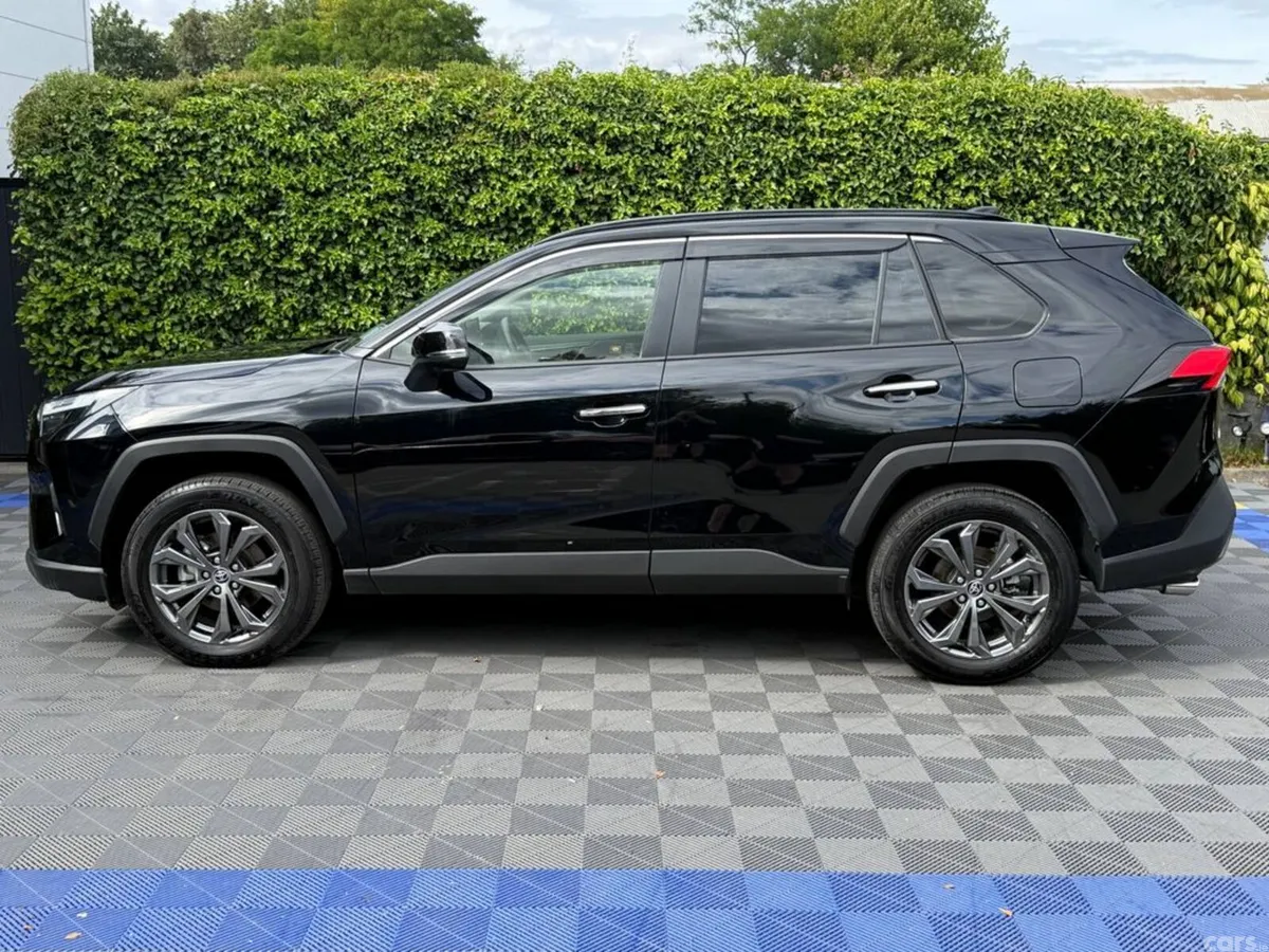 Toyota RAV4 SUV, Petrol Hybrid, 2025, Black
