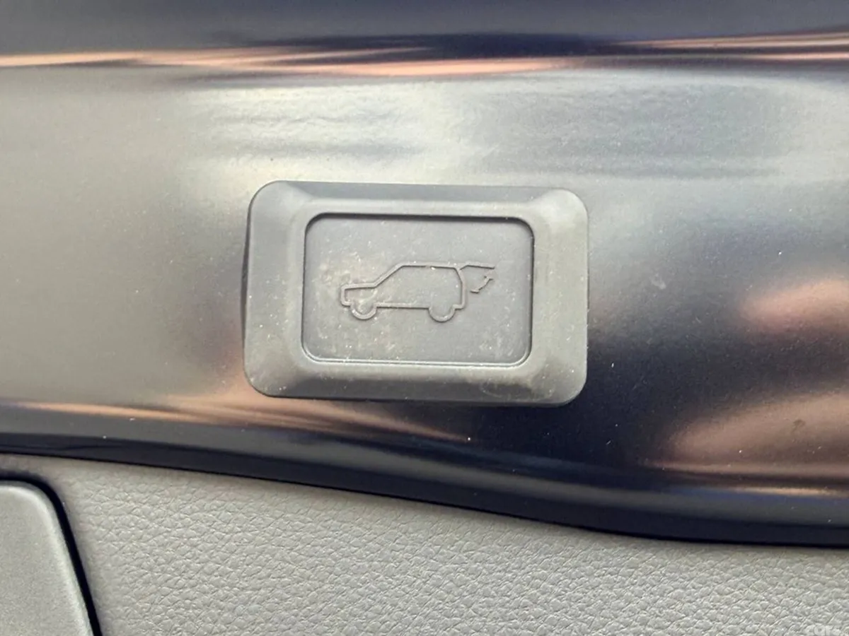 Toyota RAV4 SUV, Petrol Hybrid, 2025, Black
