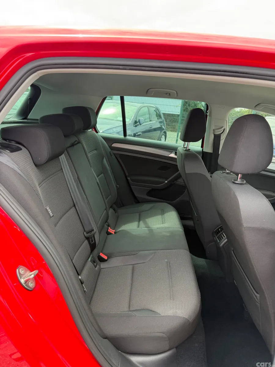 Volkswagen Golf Hatchback, Petrol, 2018, Red