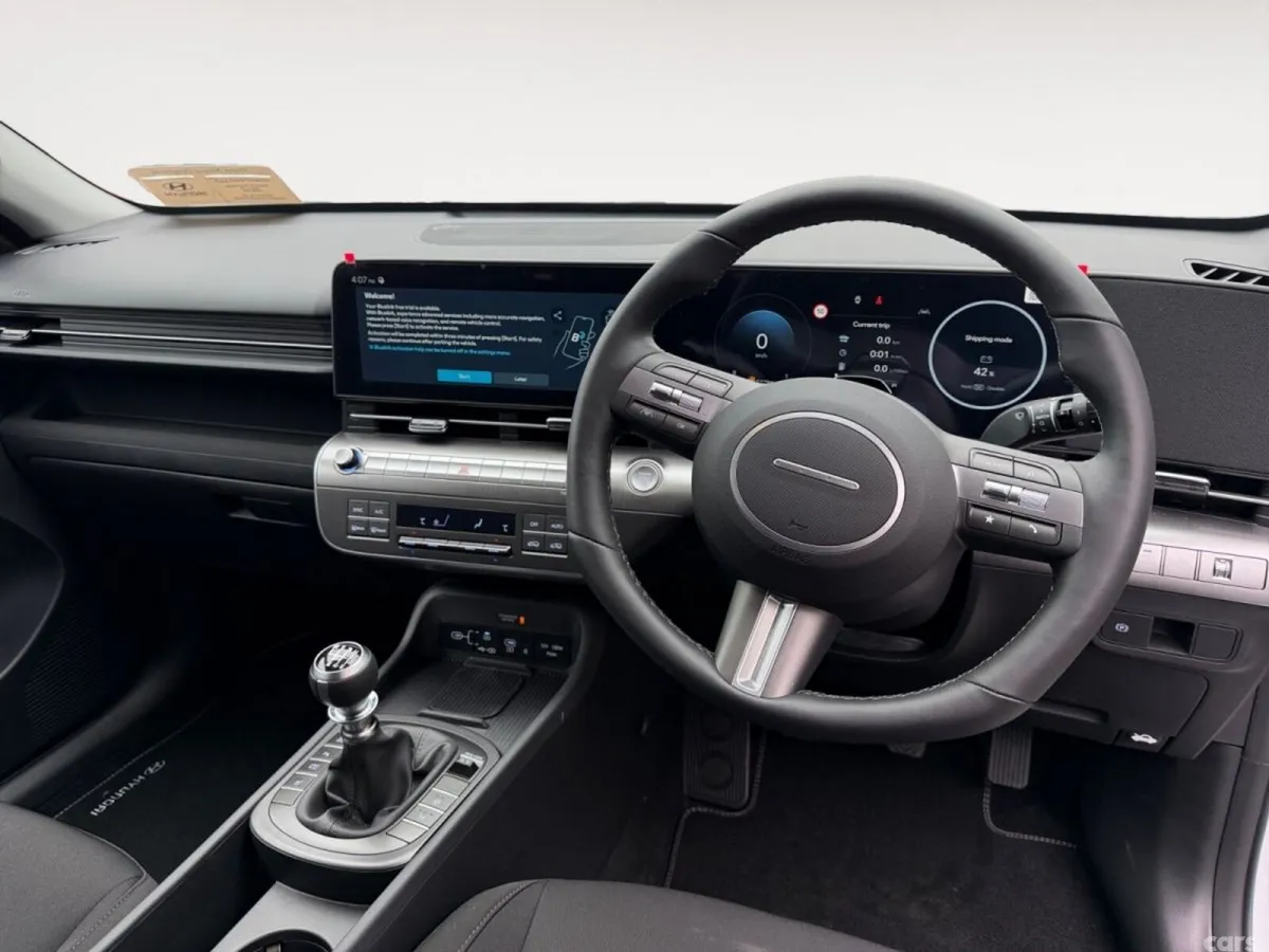Hyundai KONA MPV, Petrol, 2026, White
