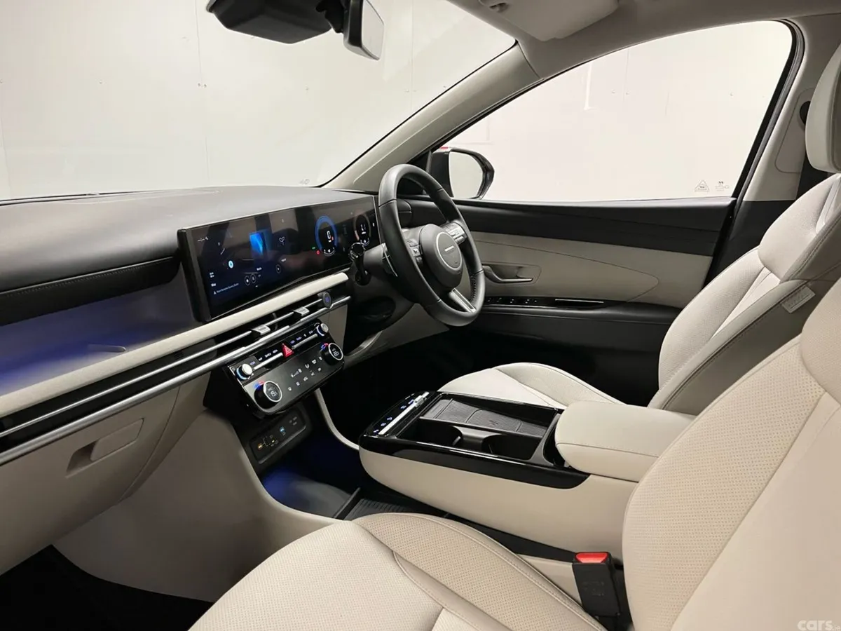 Hyundai Tucson SUV, Petrol Hybrid, 2024, Red
