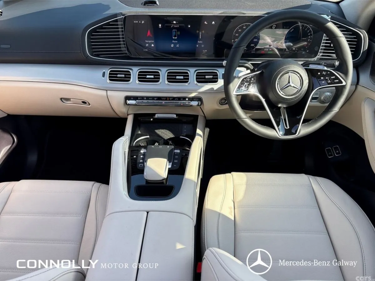 Mercedes-Benz GLE SUV, Petrol Plug-in Hybrid, 2027, Black