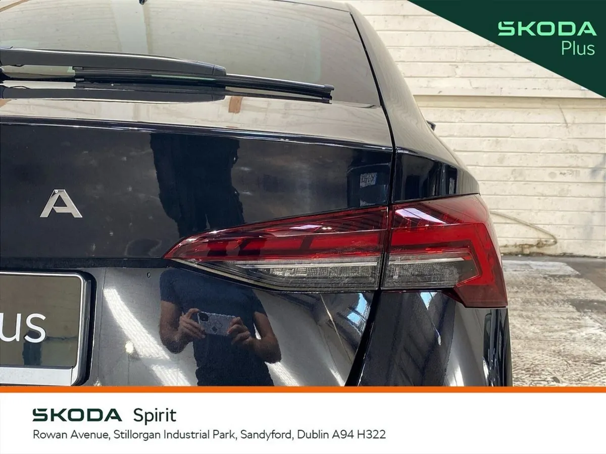 Skoda Octavia Saloon, Petrol, 2025, Black