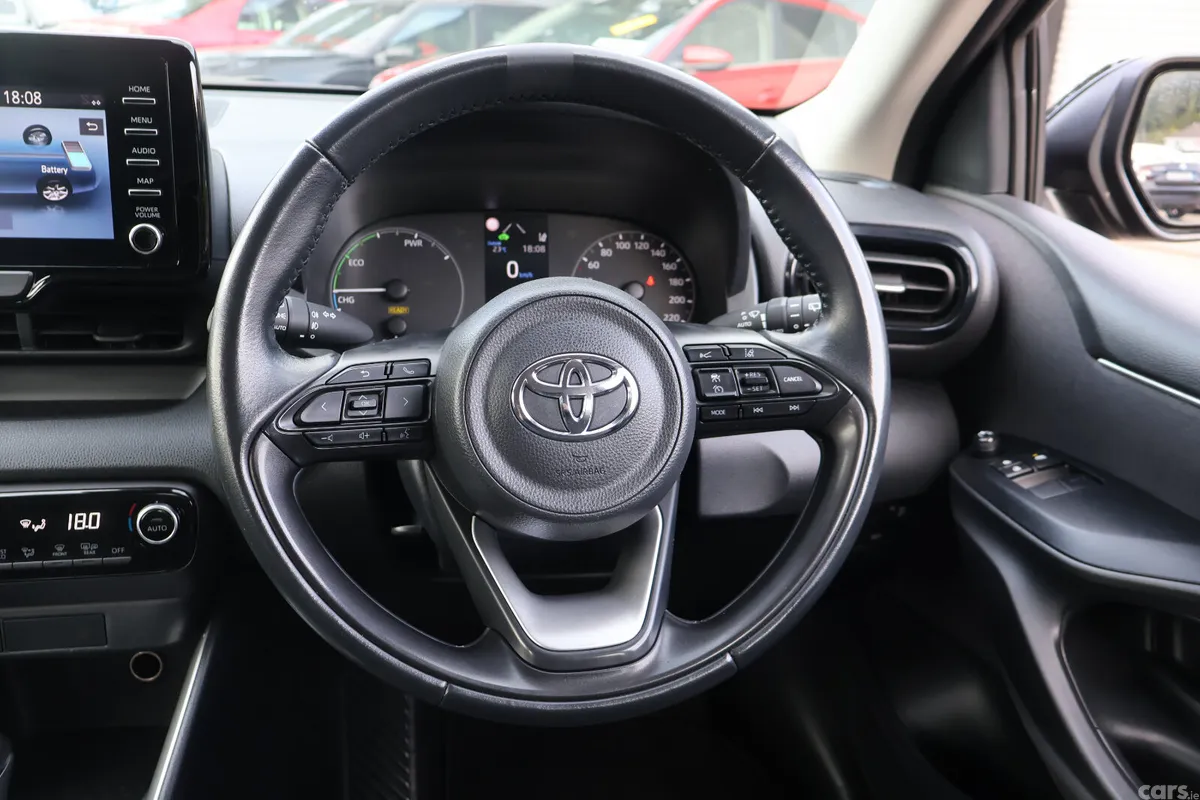 Toyota Yaris Hatchback, Petrol Hybrid, 2023, Black