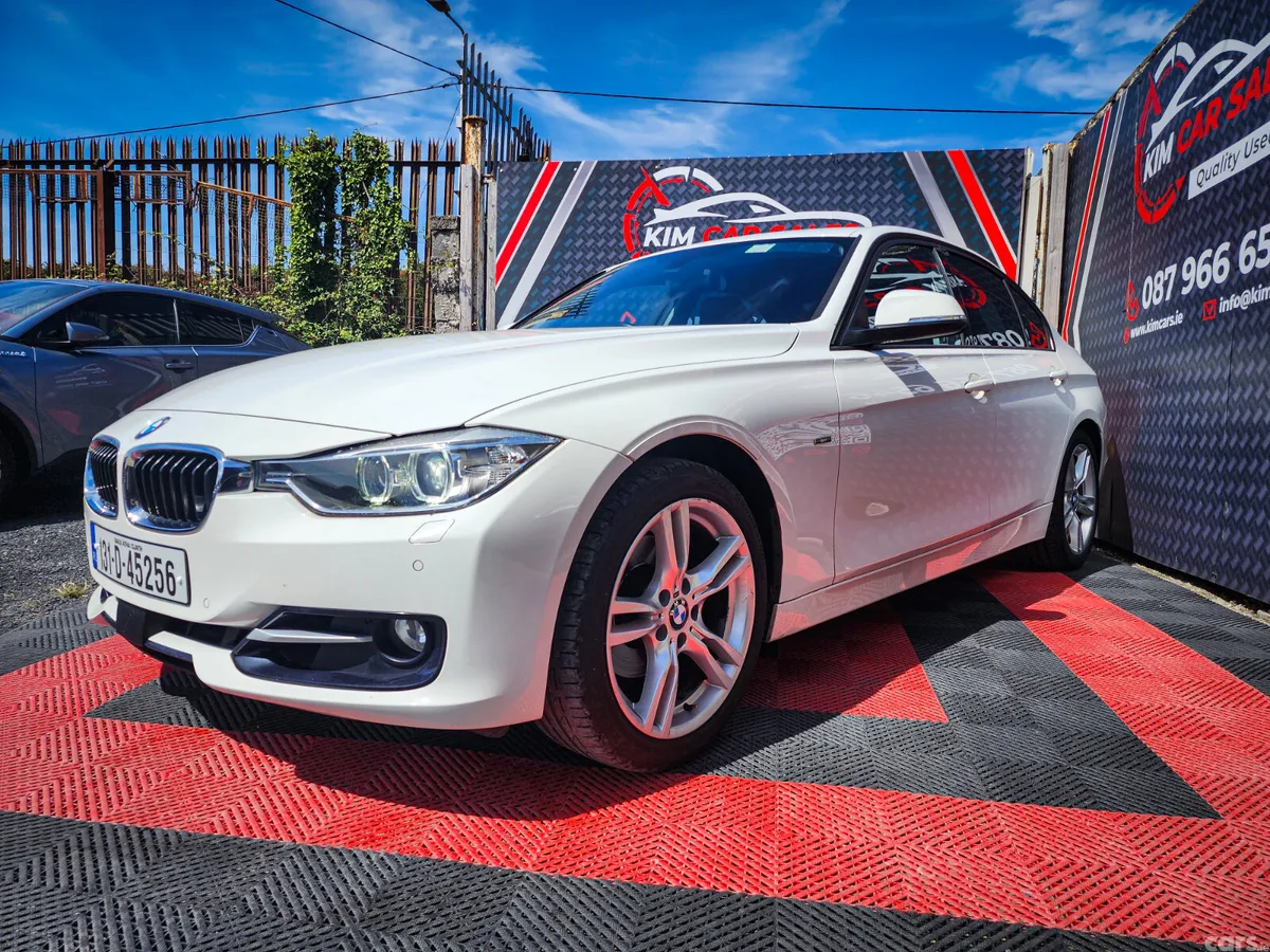 BMW 3-Series Saloon, Petrol, 2013, White