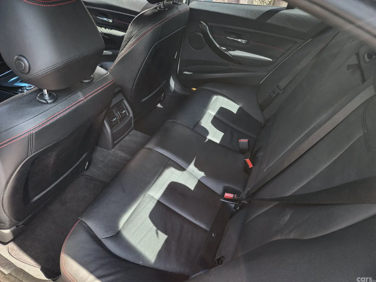 BMW 3-Series Saloon, Petrol, 2013, White