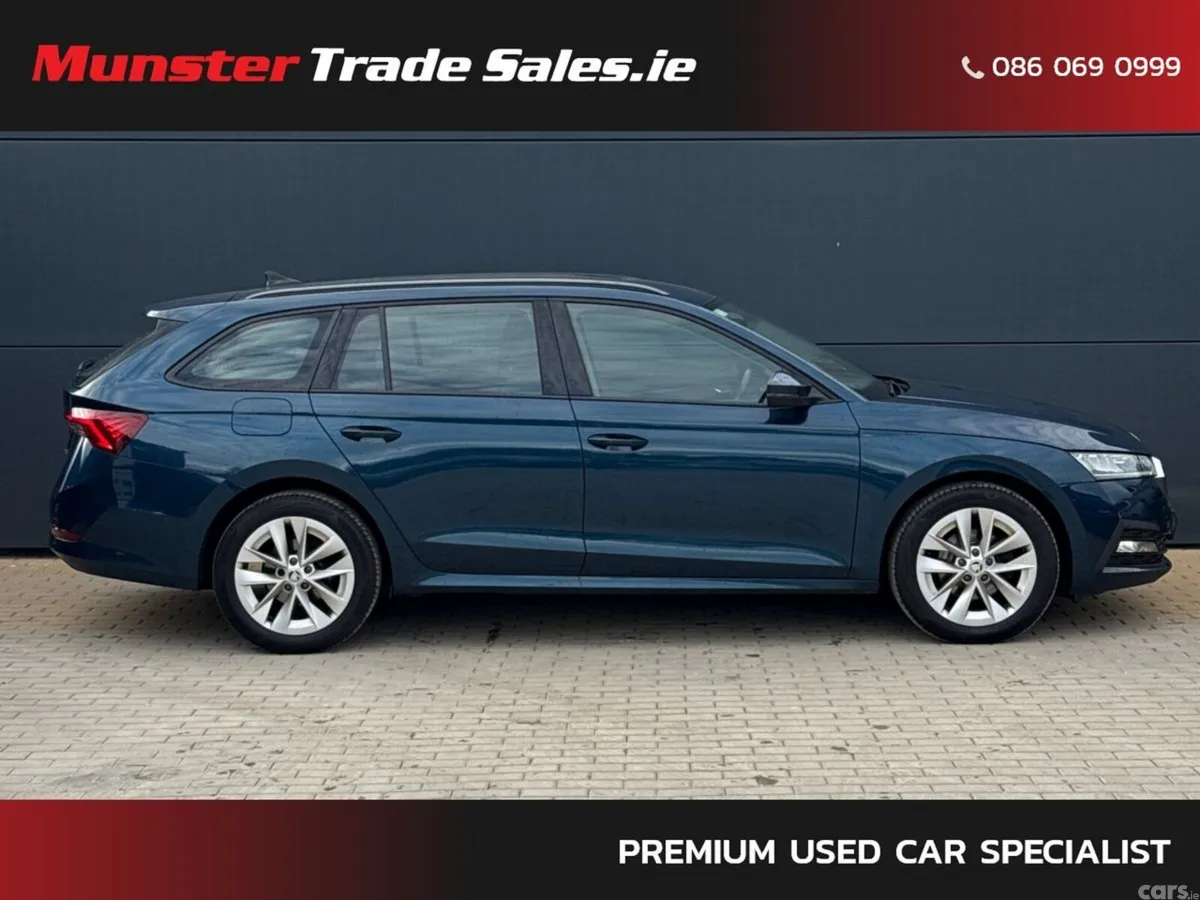 Skoda Octavia Estate, Diesel, 2022, Blue