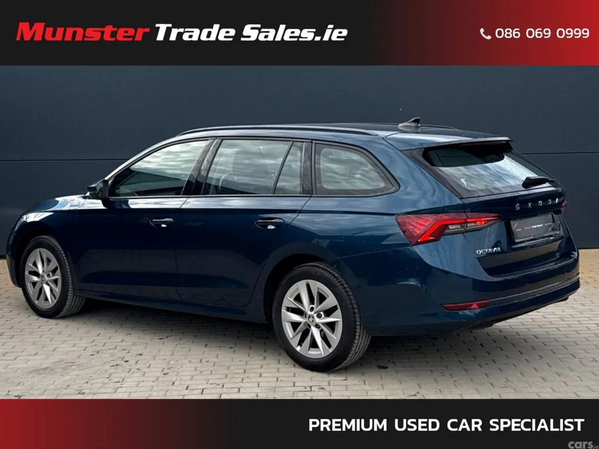 Skoda Octavia Estate, Diesel, 2022, Blue
