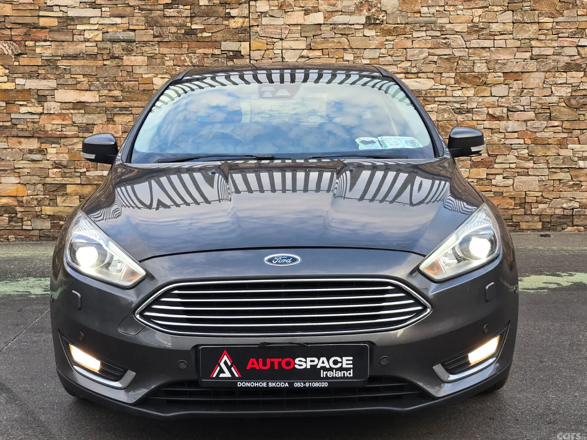 Ford Focus Hatchback, Diesel, 2016, Grey