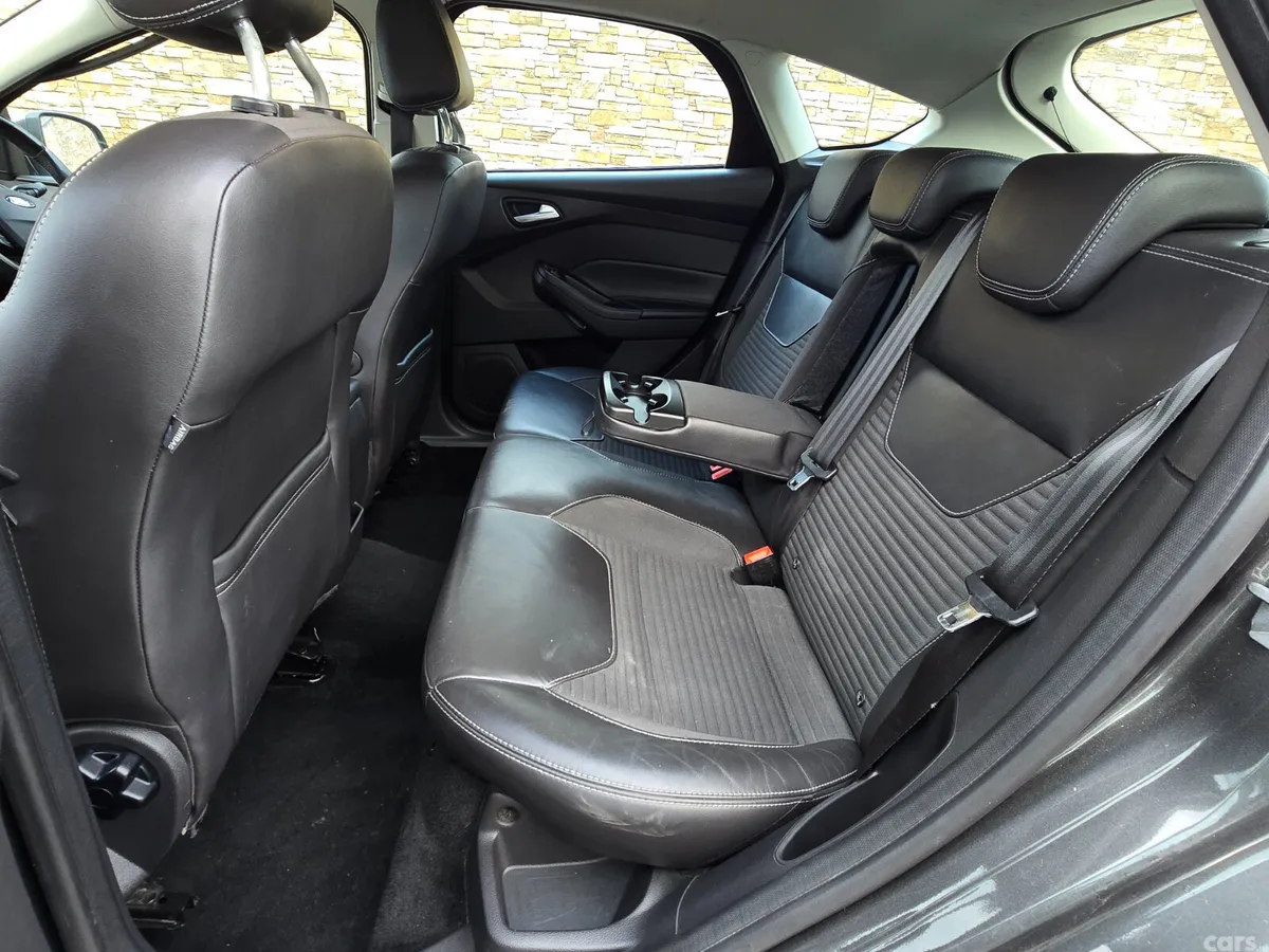 Ford Focus Hatchback, Diesel, 2016, Grey