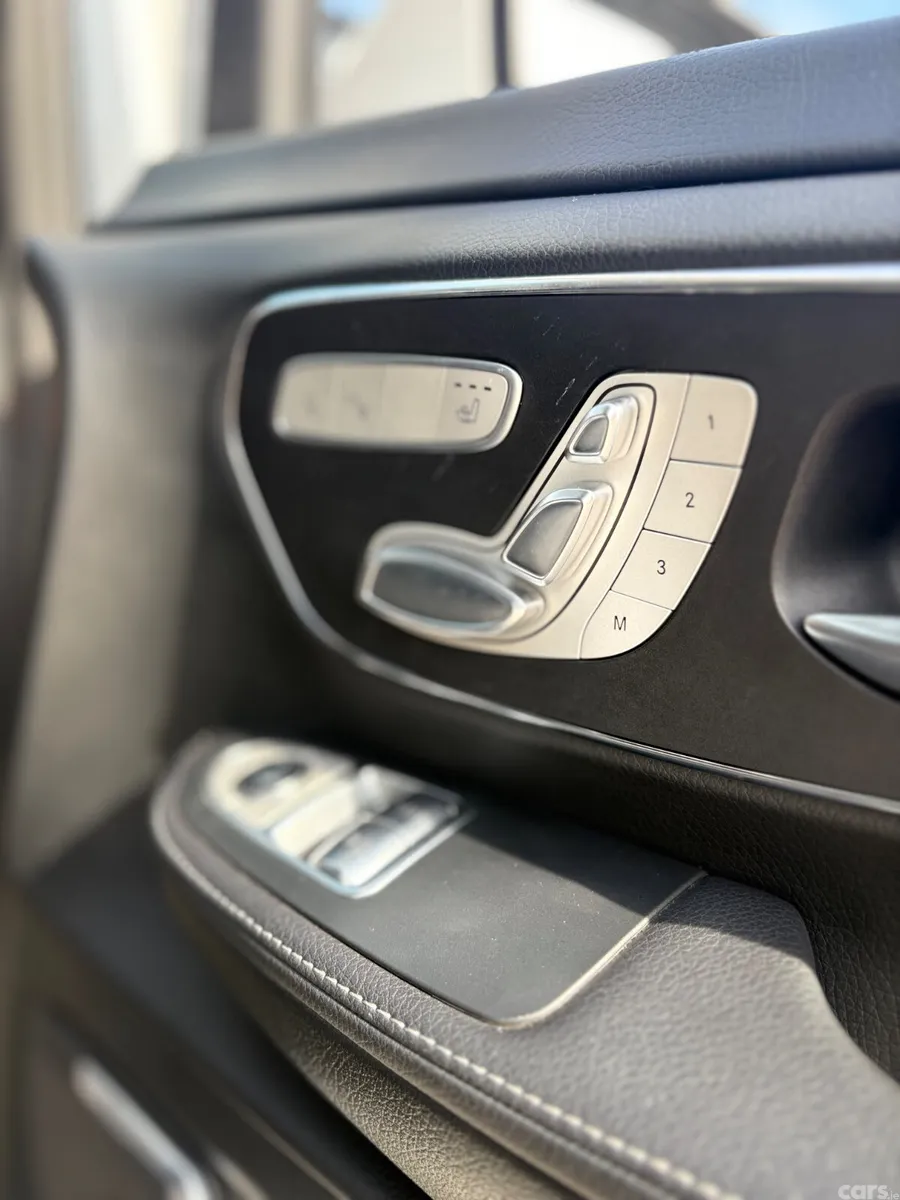 Mercedes-Benz V-Class MPV, Diesel, 2018, White