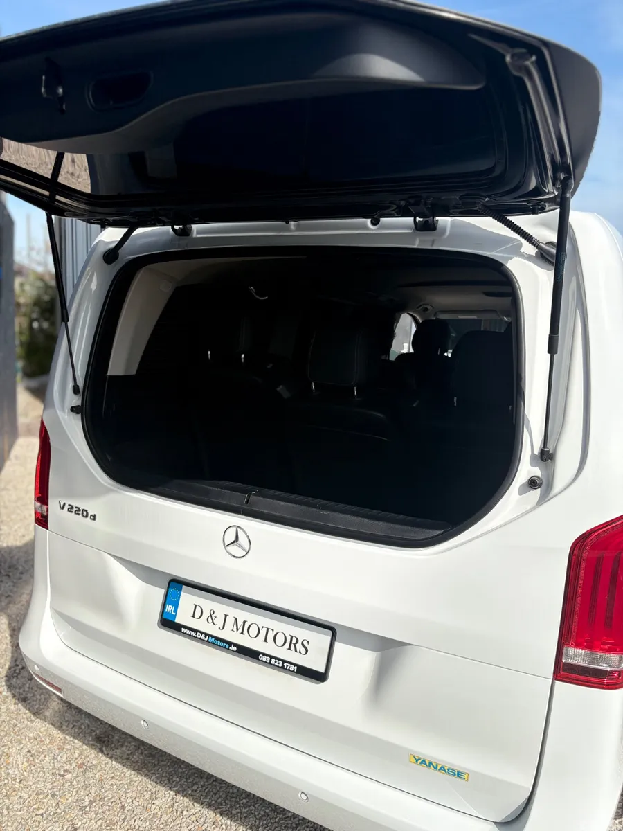 Mercedes-Benz V-Class MPV, Diesel, 2018, White