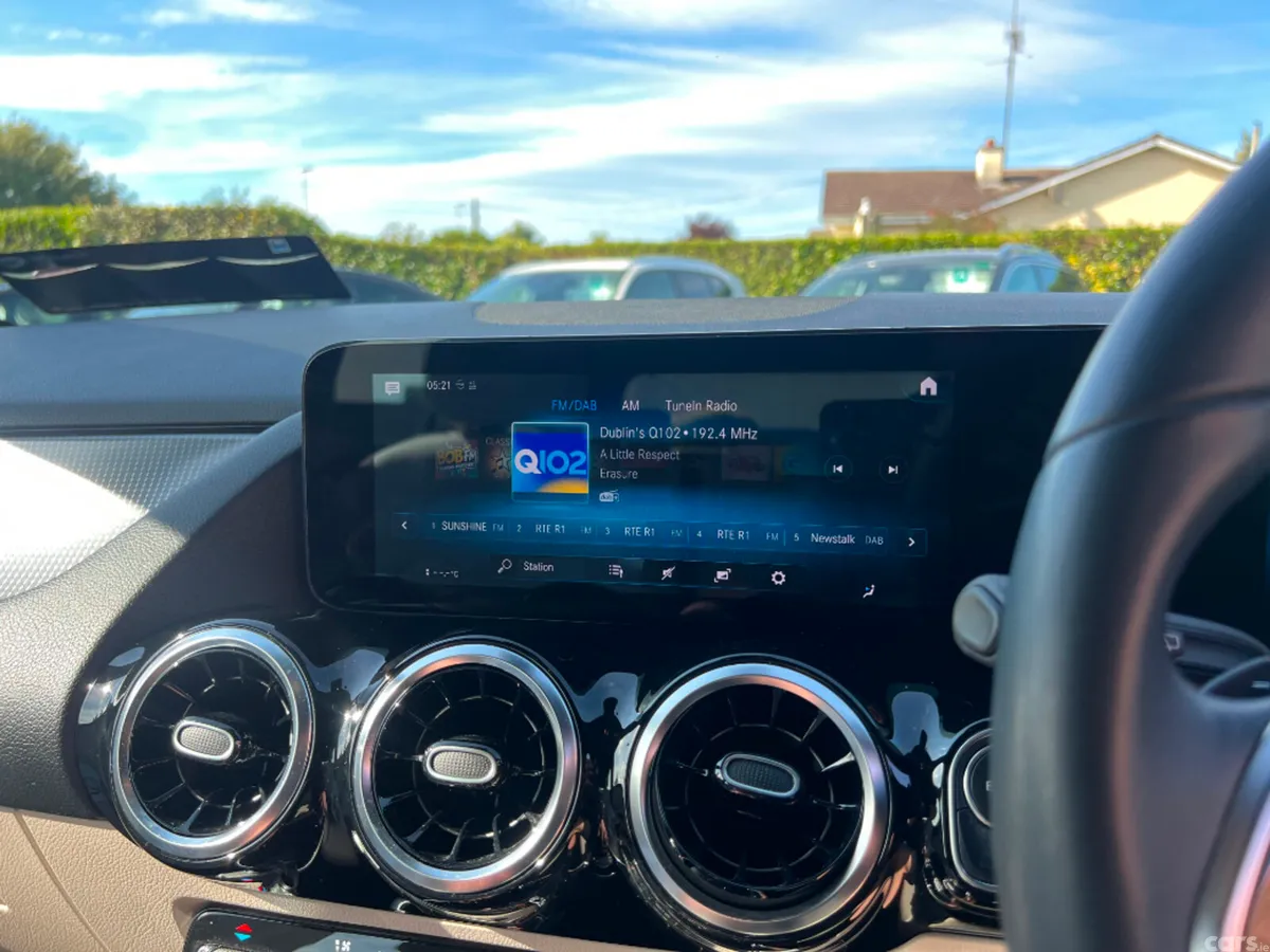 Mercedes-Benz GLA SUV, Petrol, 2023, Grey