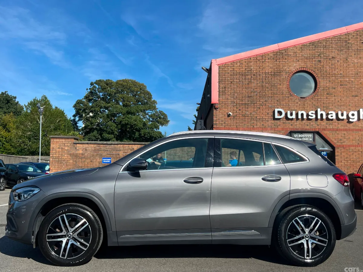 Mercedes-Benz GLA SUV, Petrol, 2023, Grey