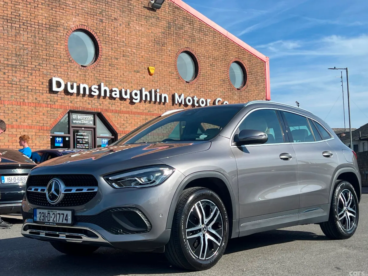 Mercedes-Benz GLA SUV, Petrol, 2023, Grey
