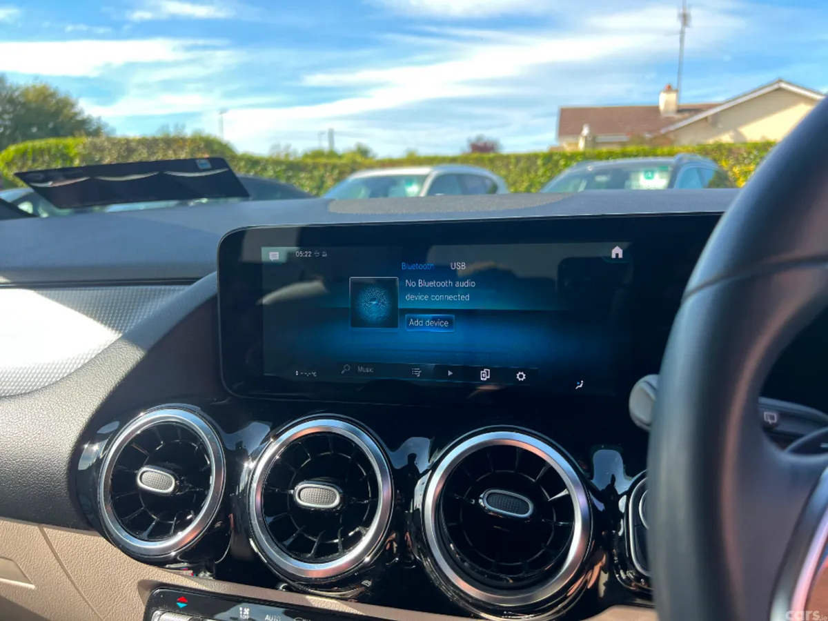 Mercedes-Benz GLA SUV, Petrol, 2023, Grey