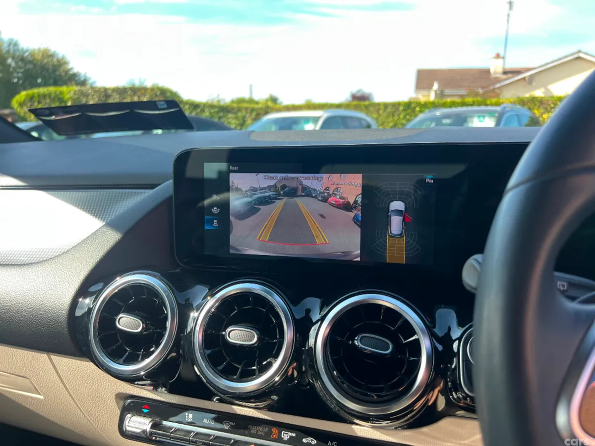 Mercedes-Benz GLA SUV, Petrol, 2023, Grey