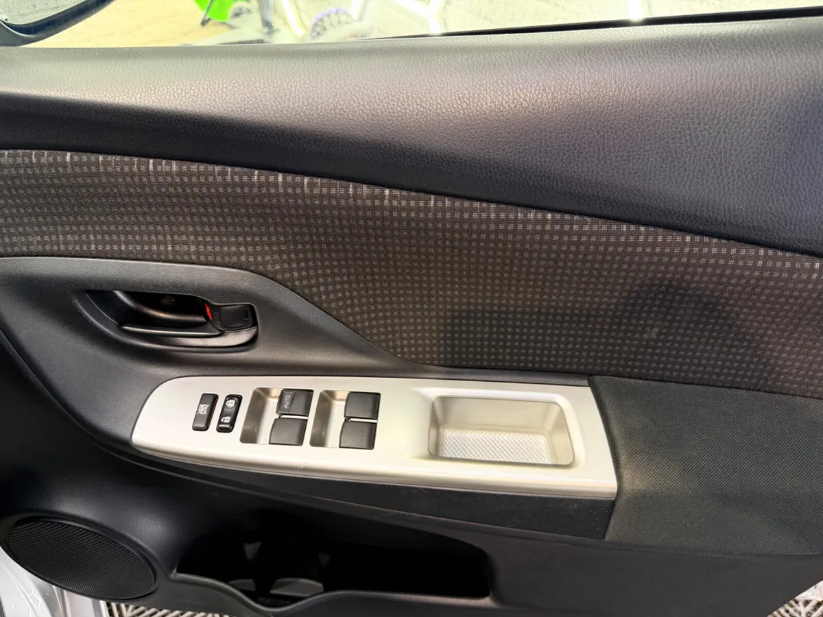 Toyota Vitz Hatchback, Petrol, 2015, Silver