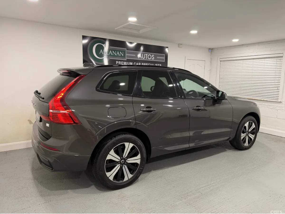 Volvo XC60 SUV, Petrol Plug-in Hybrid, 2023, Grey