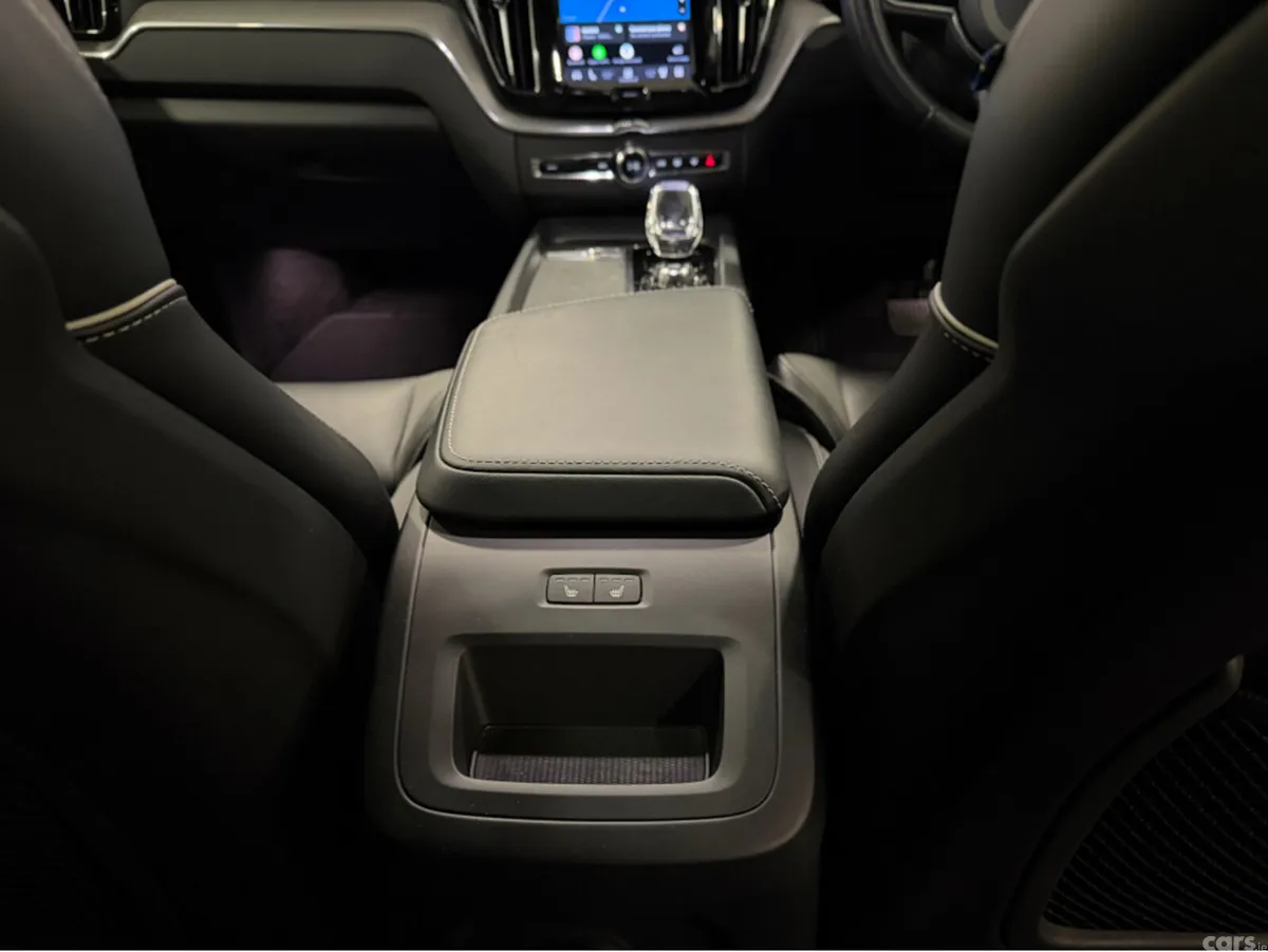 Volvo XC60 SUV, Petrol Plug-in Hybrid, 2023, Grey
