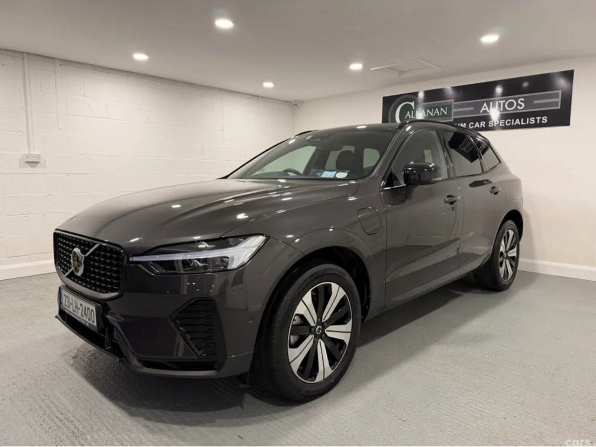 Volvo XC60 SUV, Petrol Plug-in Hybrid, 2023, Grey