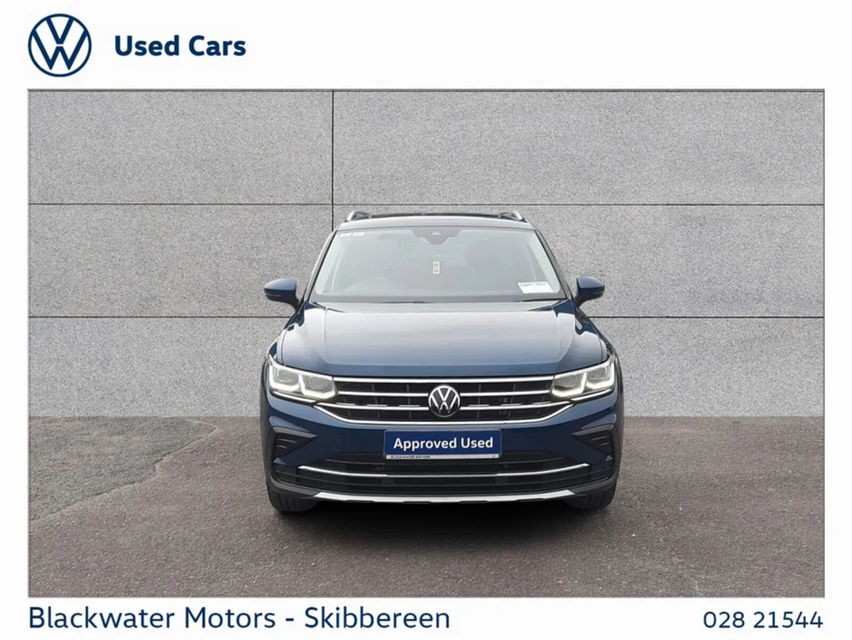Volkswagen Tiguan Hatchback, Diesel, 2023, Blue