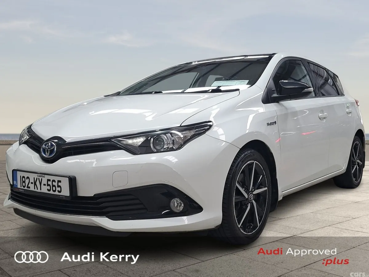 Toyota Auris MPV, Petrol Hybrid, 2018, White