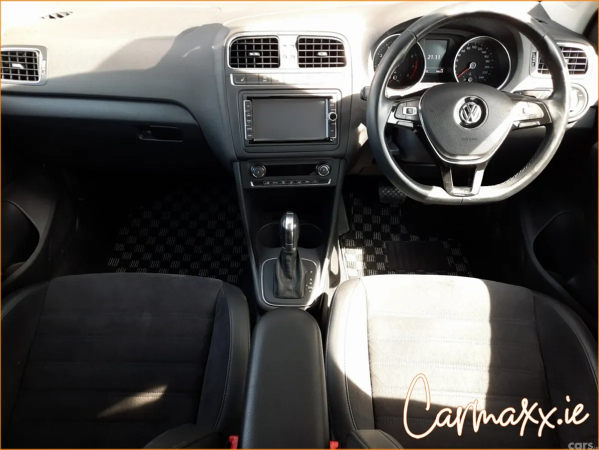 Volkswagen Polo Hatchback, Petrol, 2017, White