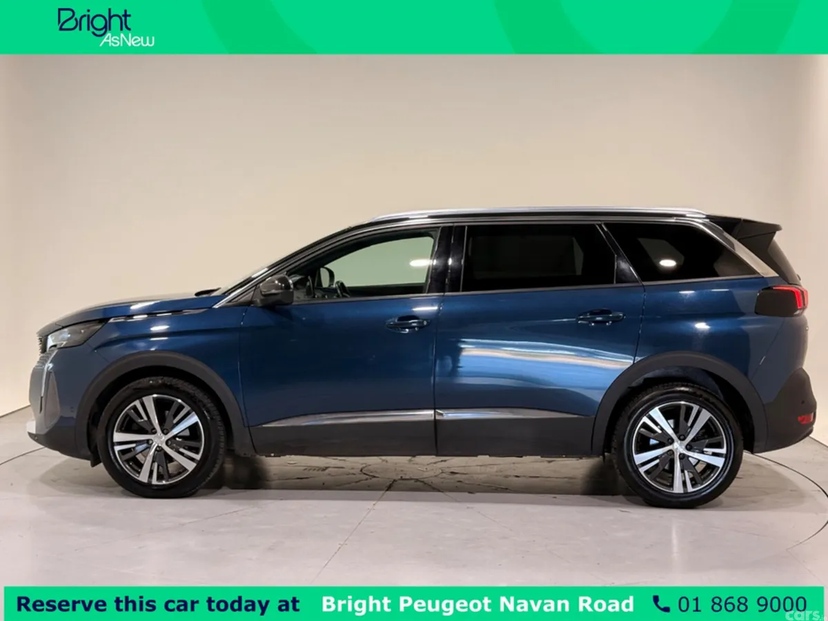 Peugeot 5008 MPV, Diesel, 2023, Blue