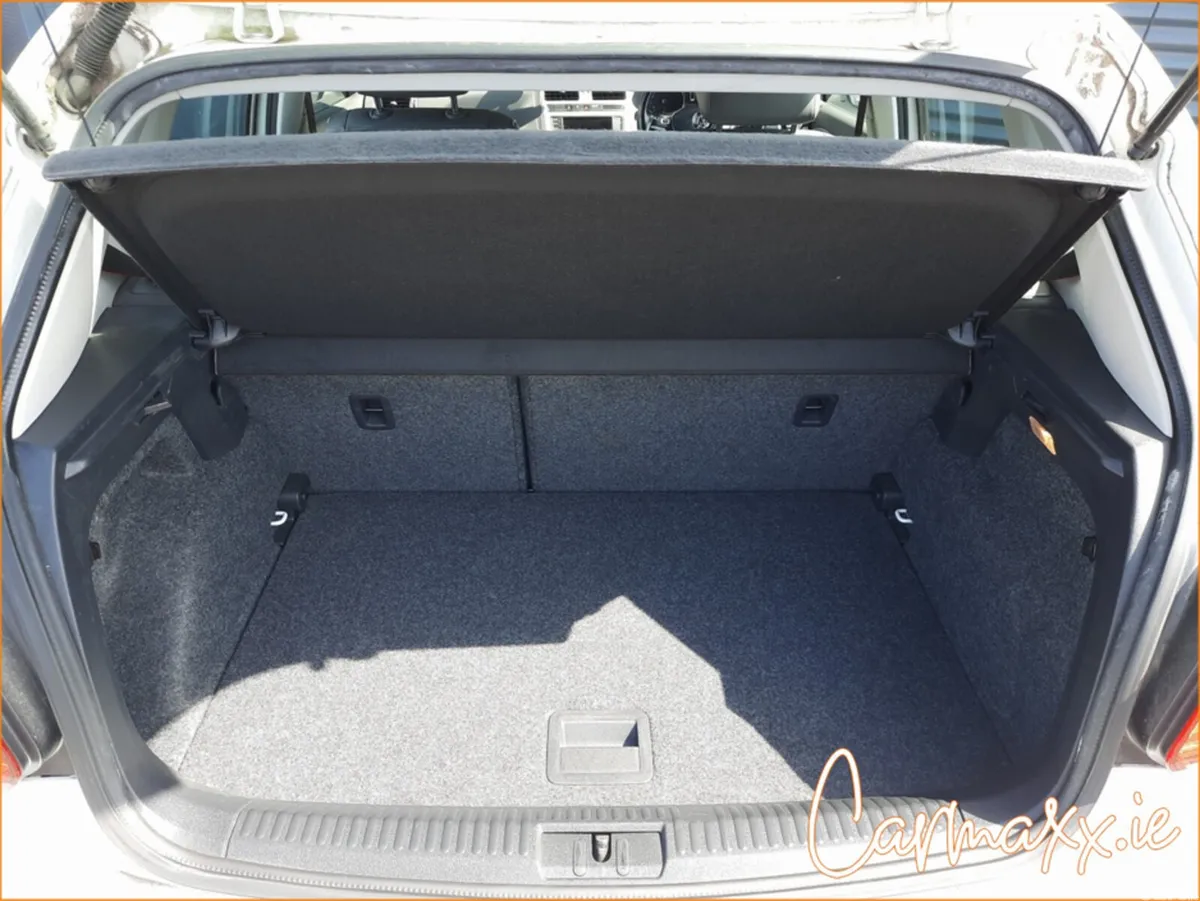 Volkswagen Polo Other, Petrol, 2016, White