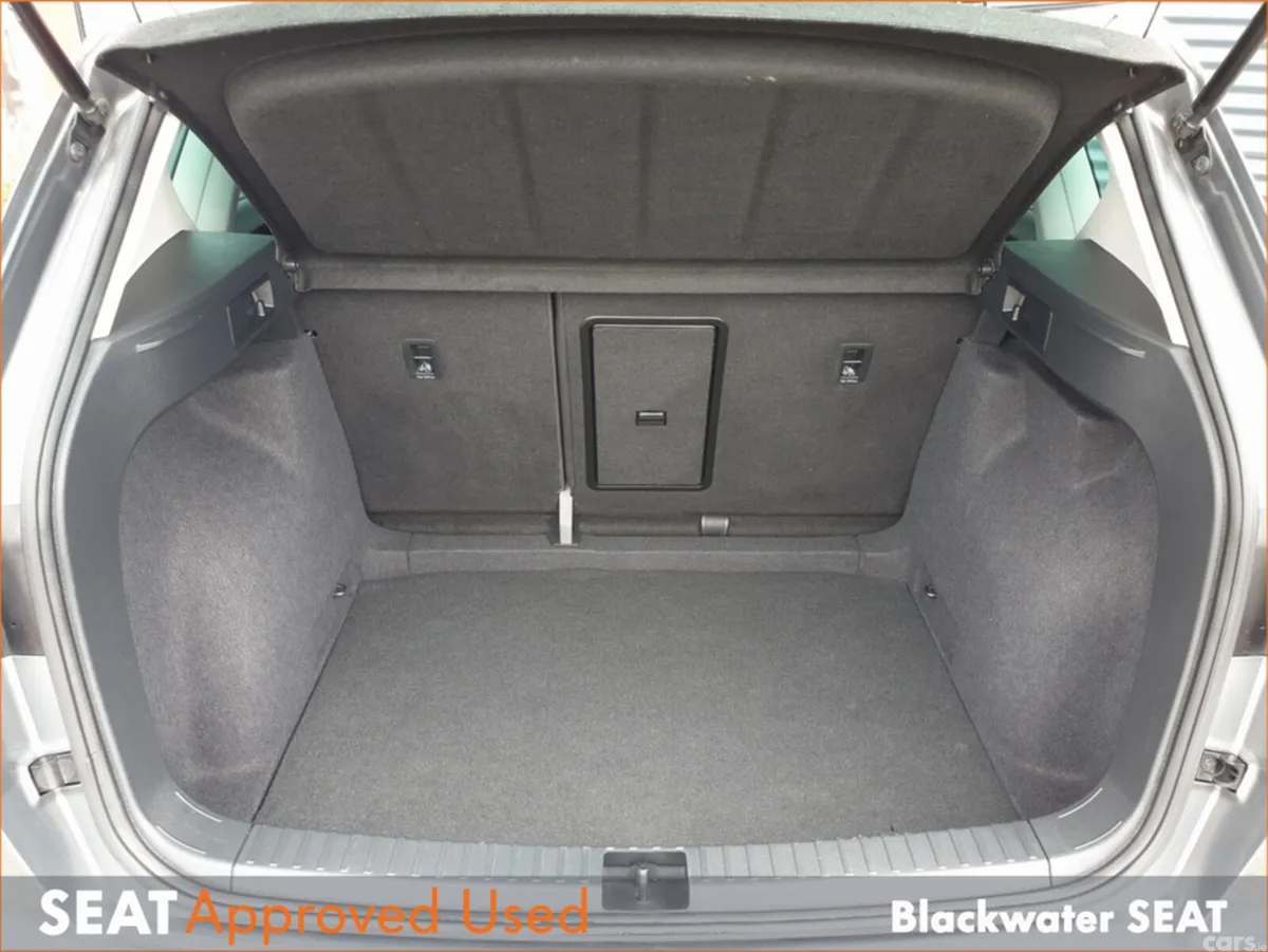 SEAT Ateca SUV, Diesel, 2023, Grey