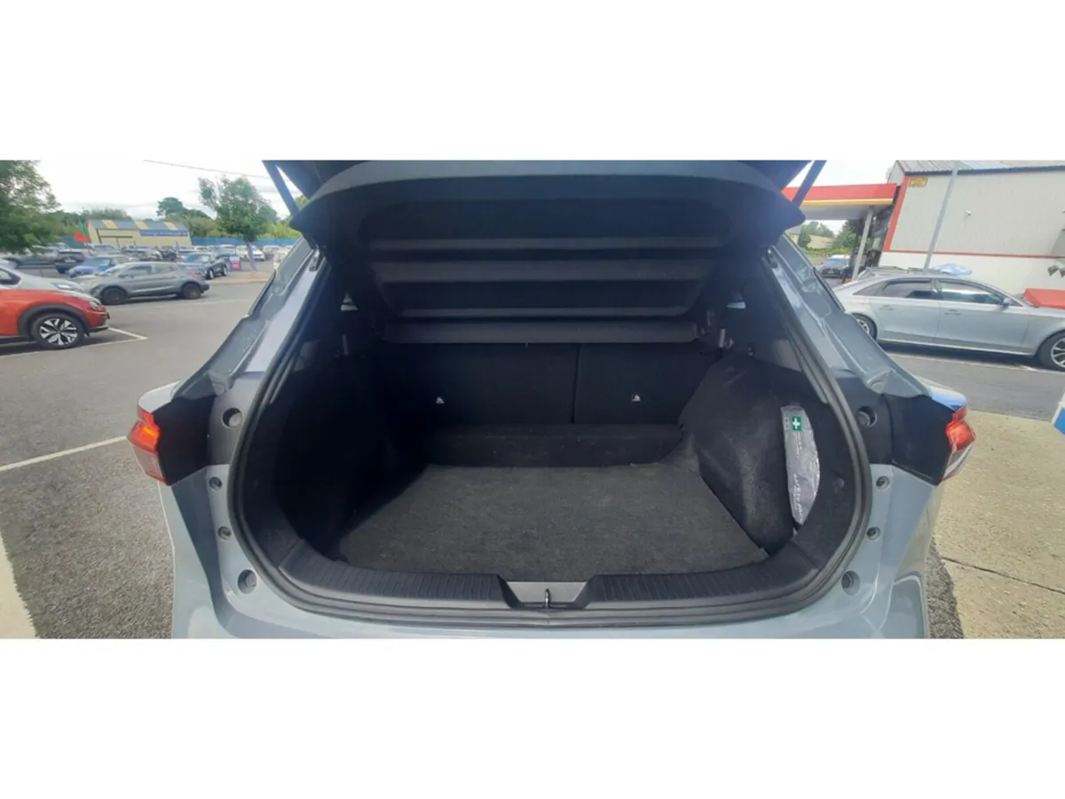 Nissan Qashqai MPV, Petrol, 2023, Grey