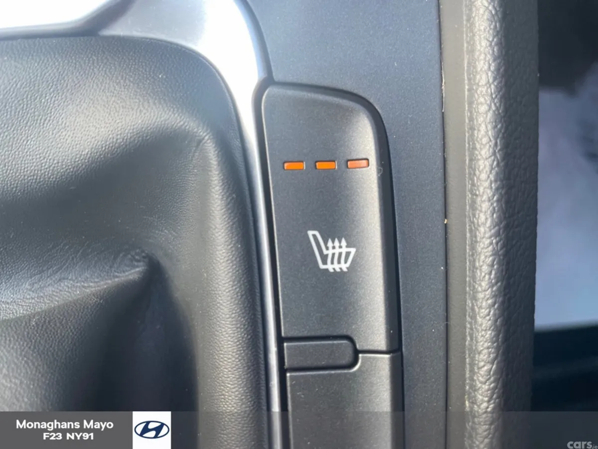 Hyundai KONA MPV, Petrol, 2022, White