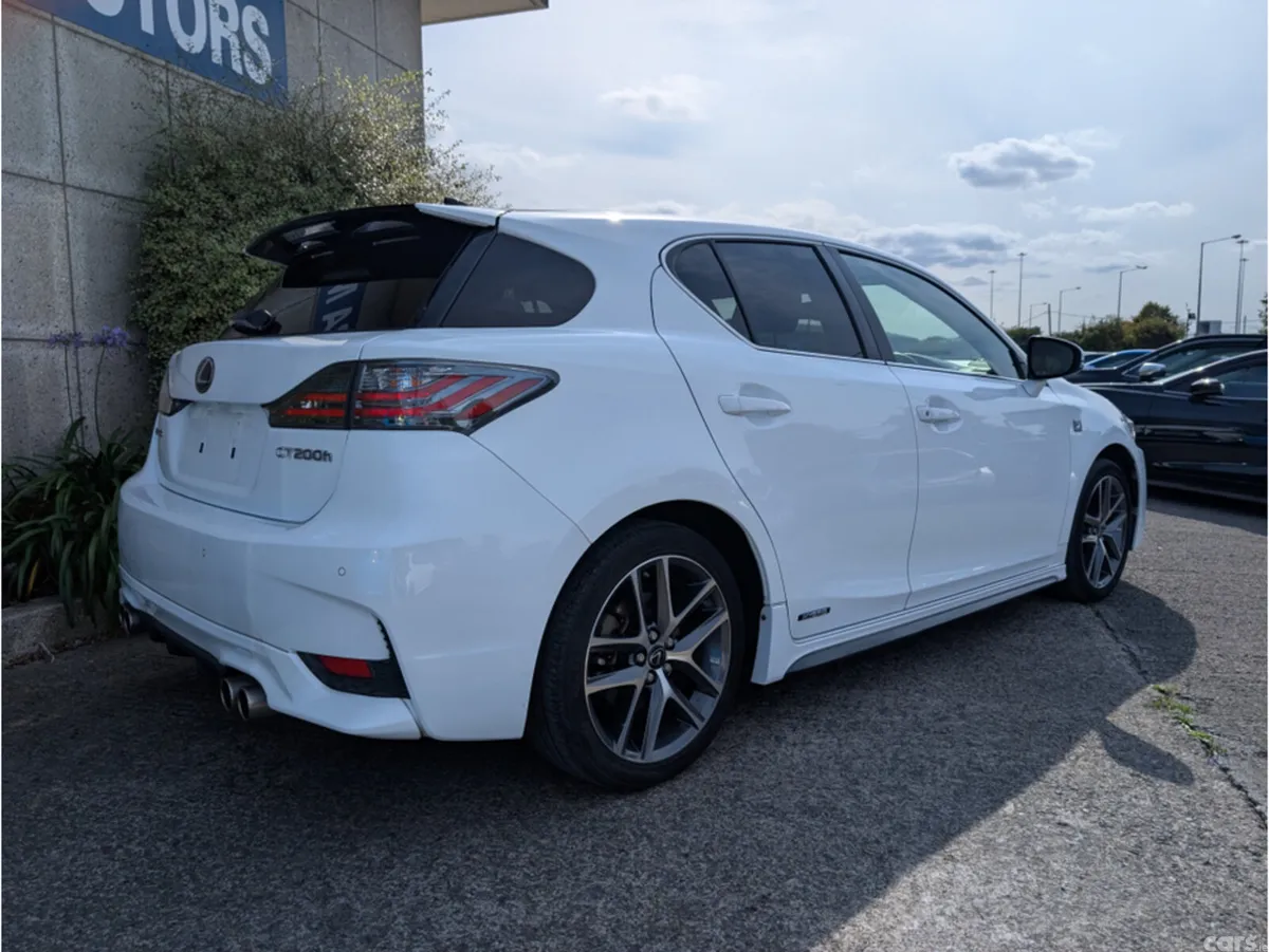 Lexus CT Hatchback, Petrol Hybrid, 2017, White