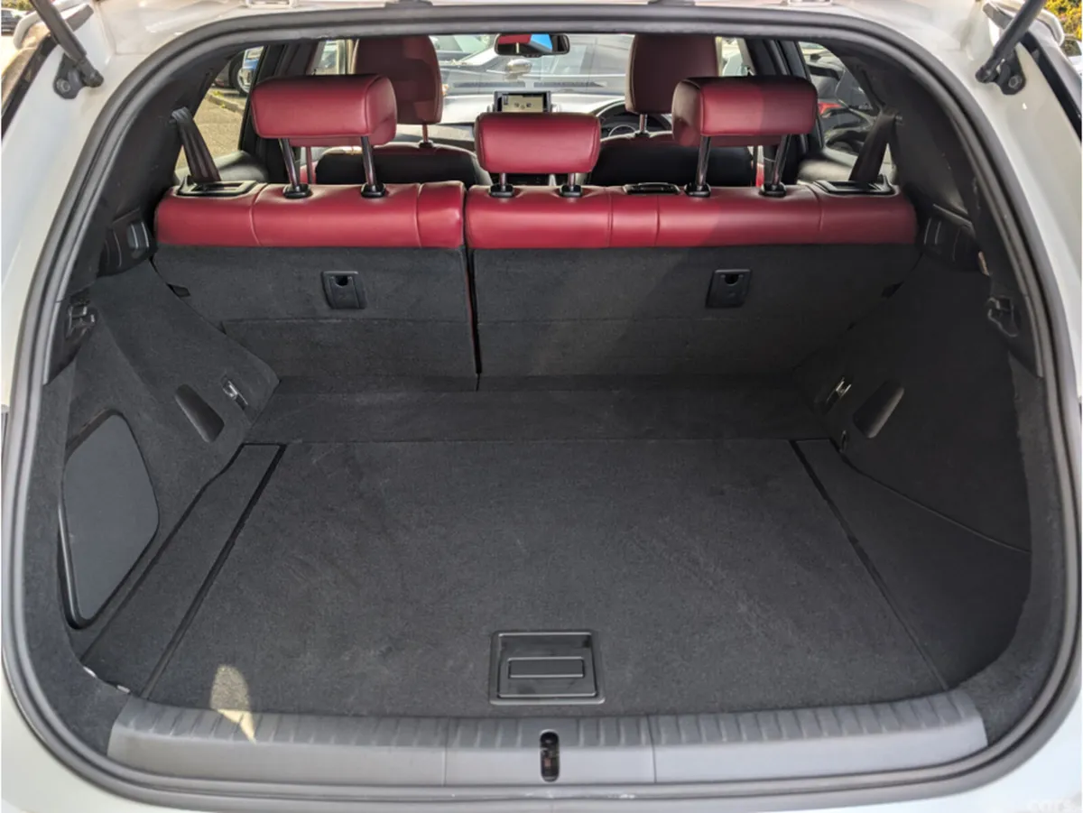 Lexus CT Hatchback, Petrol Hybrid, 2017, White