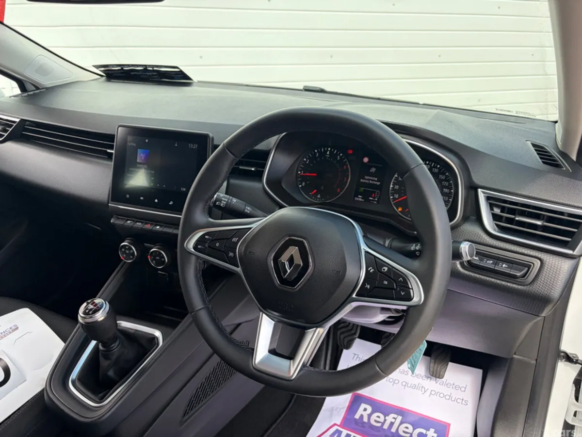 Renault Clio Hatchback, Petrol, 2020, White