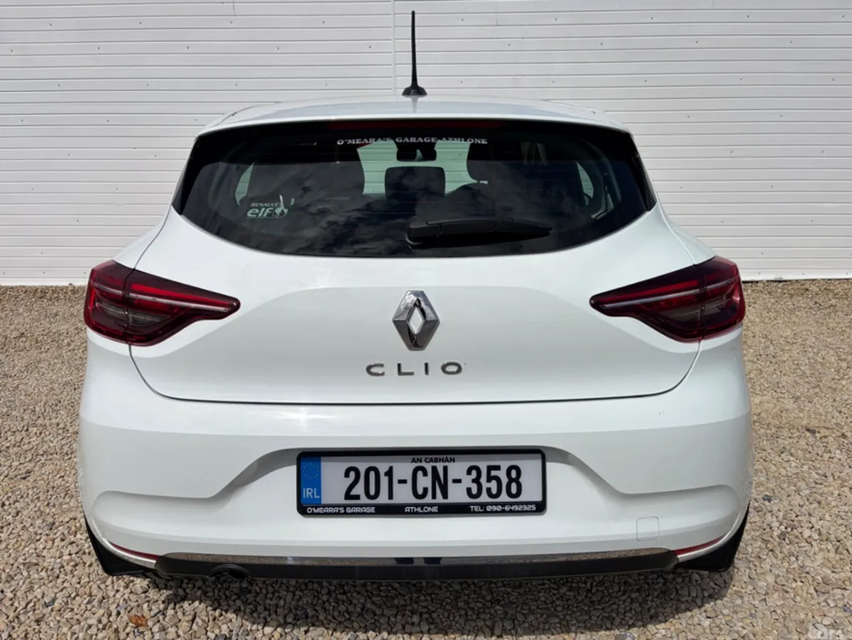 Renault Clio Hatchback, Petrol, 2020, White