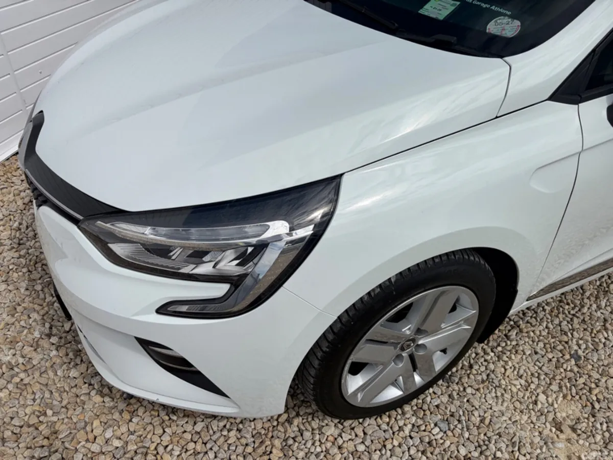 Renault Clio Hatchback, Petrol, 2020, White