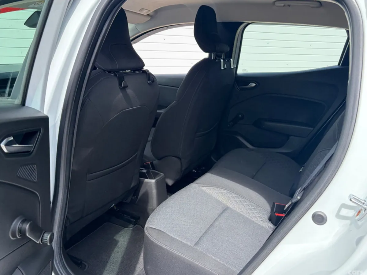 Renault Clio Hatchback, Petrol, 2020, White