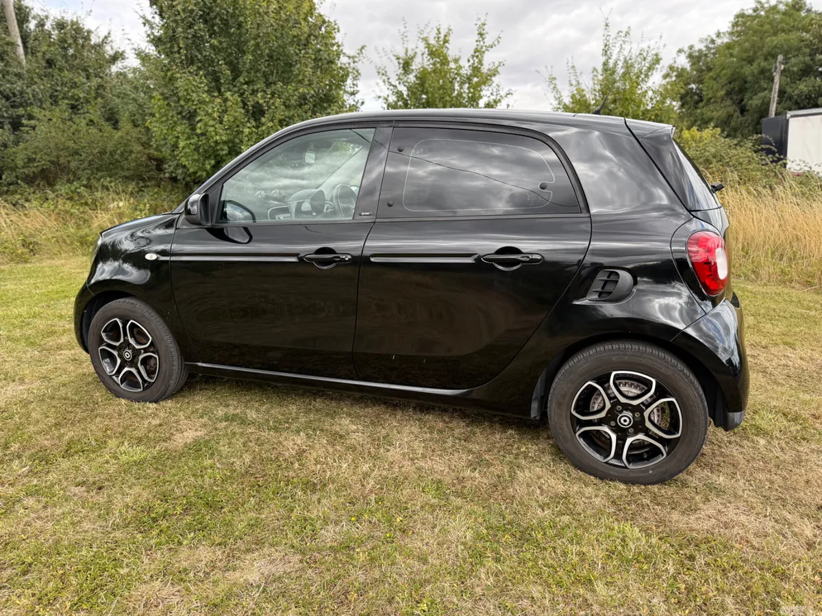 Smart Forfour Hatchback, Petrol, 2019, Black