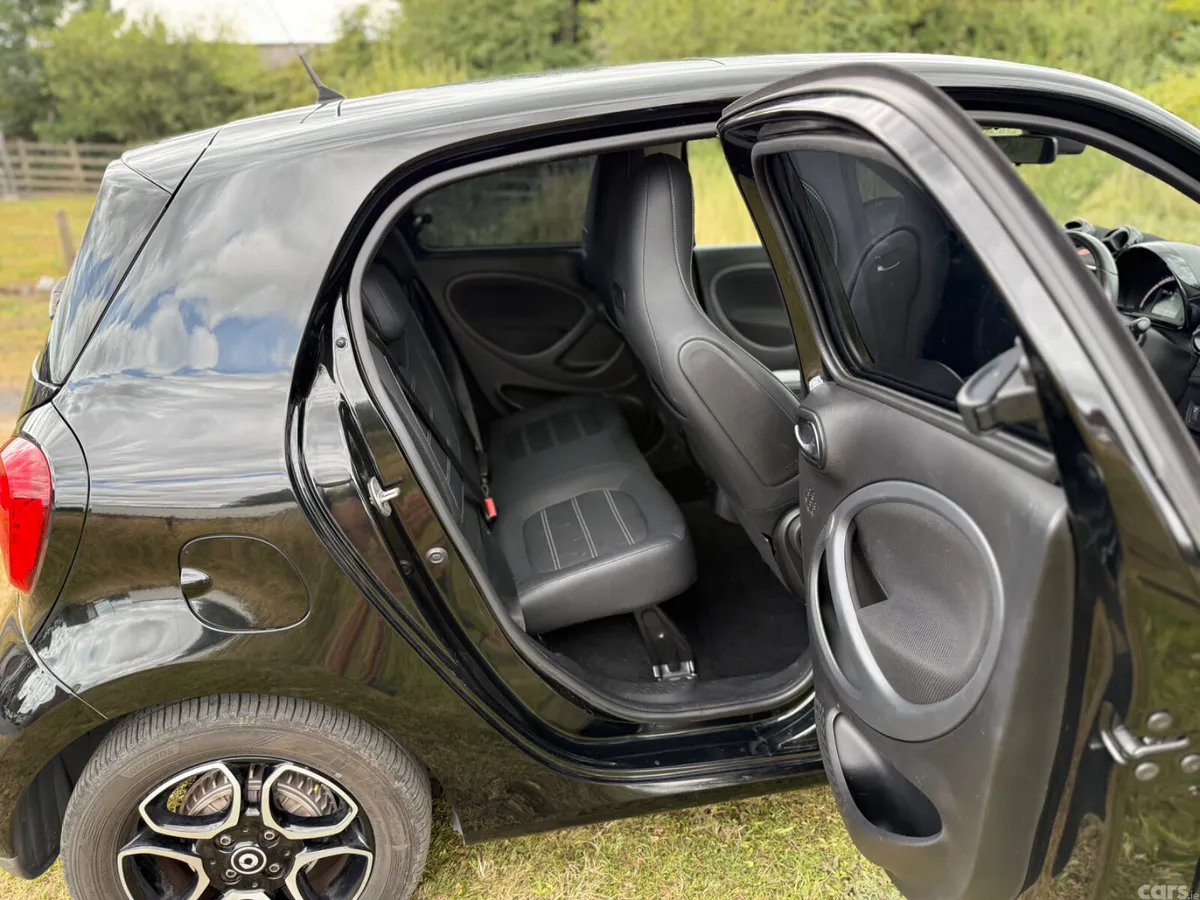 Smart Forfour Hatchback, Petrol, 2019, Black