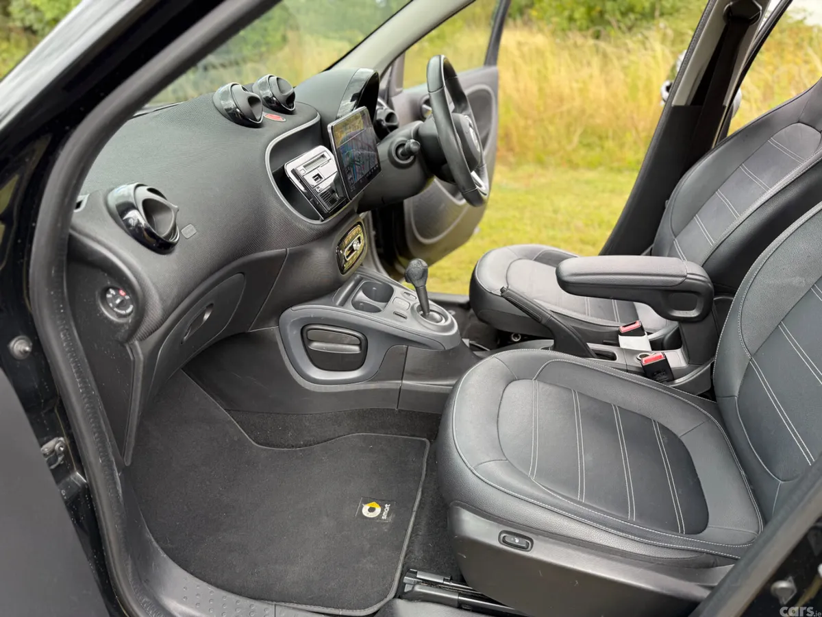 Smart Forfour Hatchback, Petrol, 2019, Black