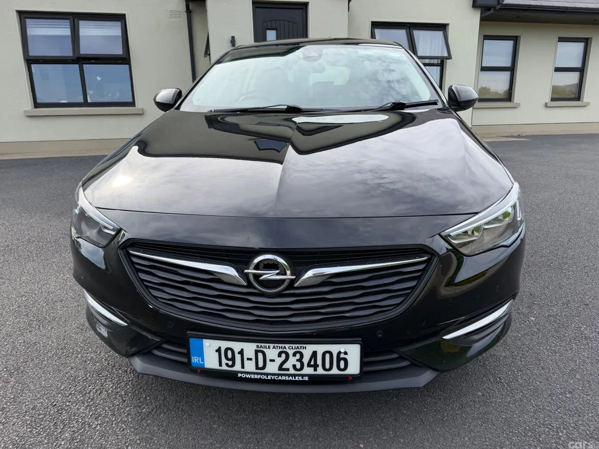 Opel Insignia Hatchback, Diesel, 2019, Black
