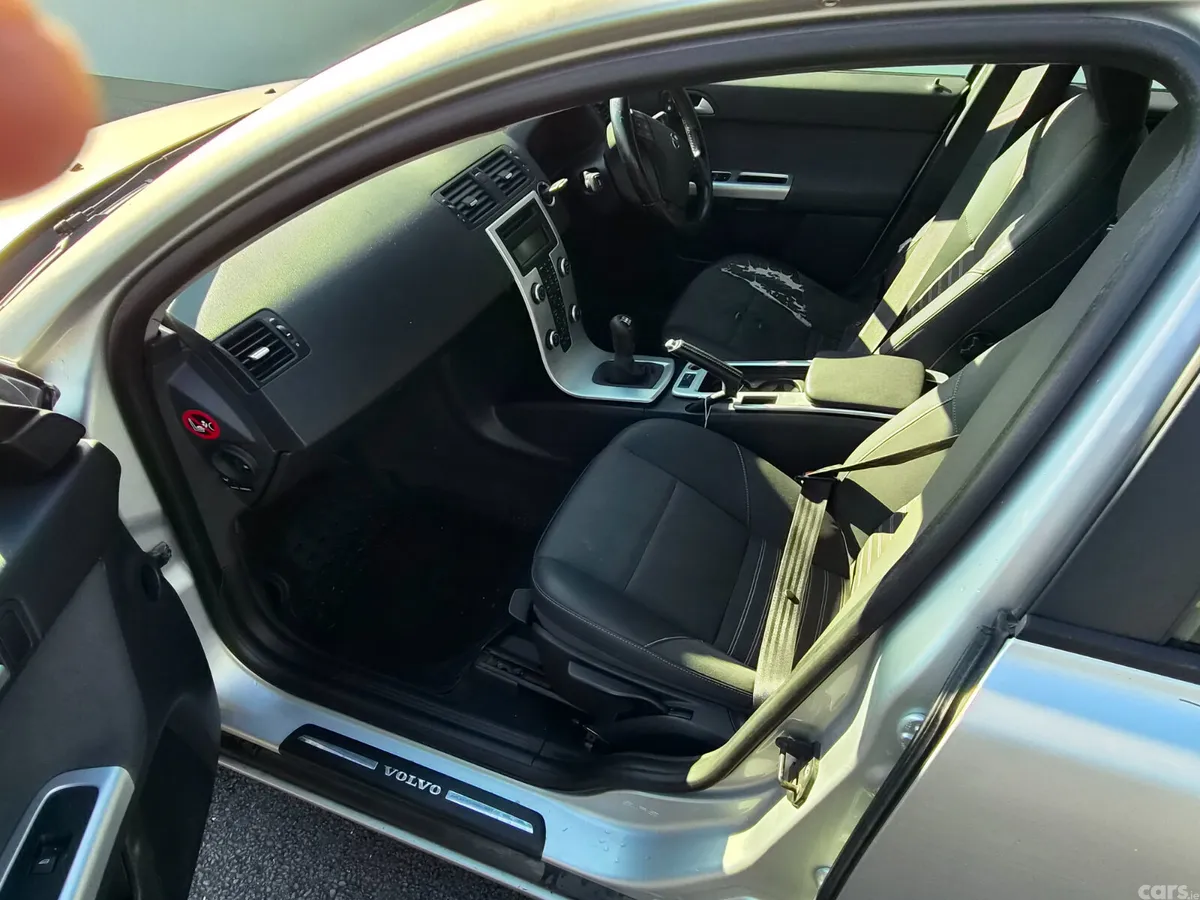 Volvo V50 Estate, Diesel, 2010, Silver