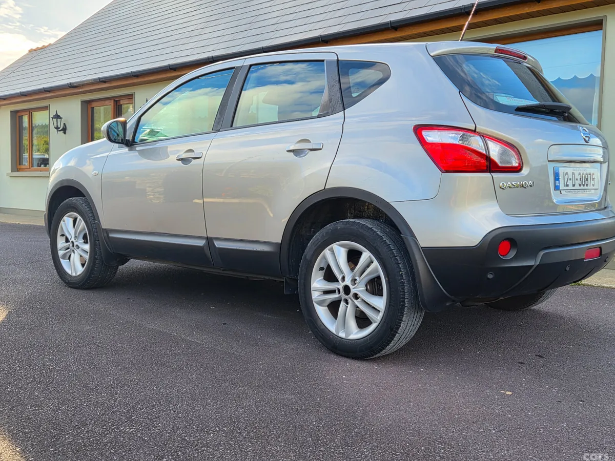 Nissan Qashqai Hatchback, Diesel, 2012, Silver