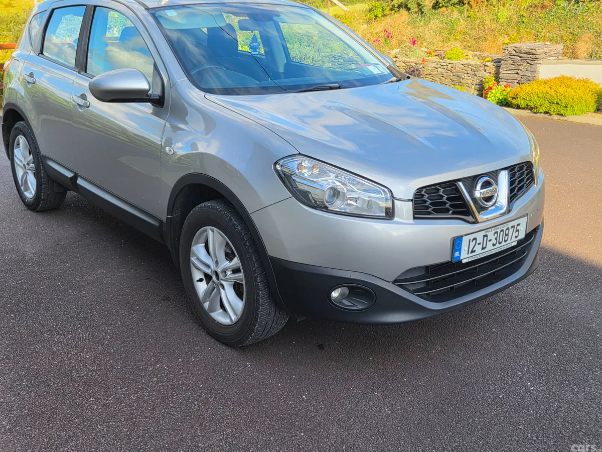 Nissan Qashqai Hatchback, Diesel, 2012, Silver