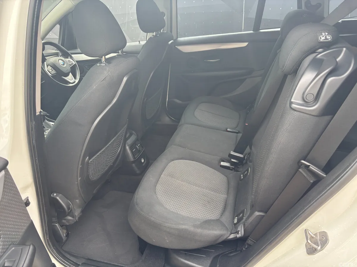 BMW 2-Series Hatchback, Diesel, 2015, White