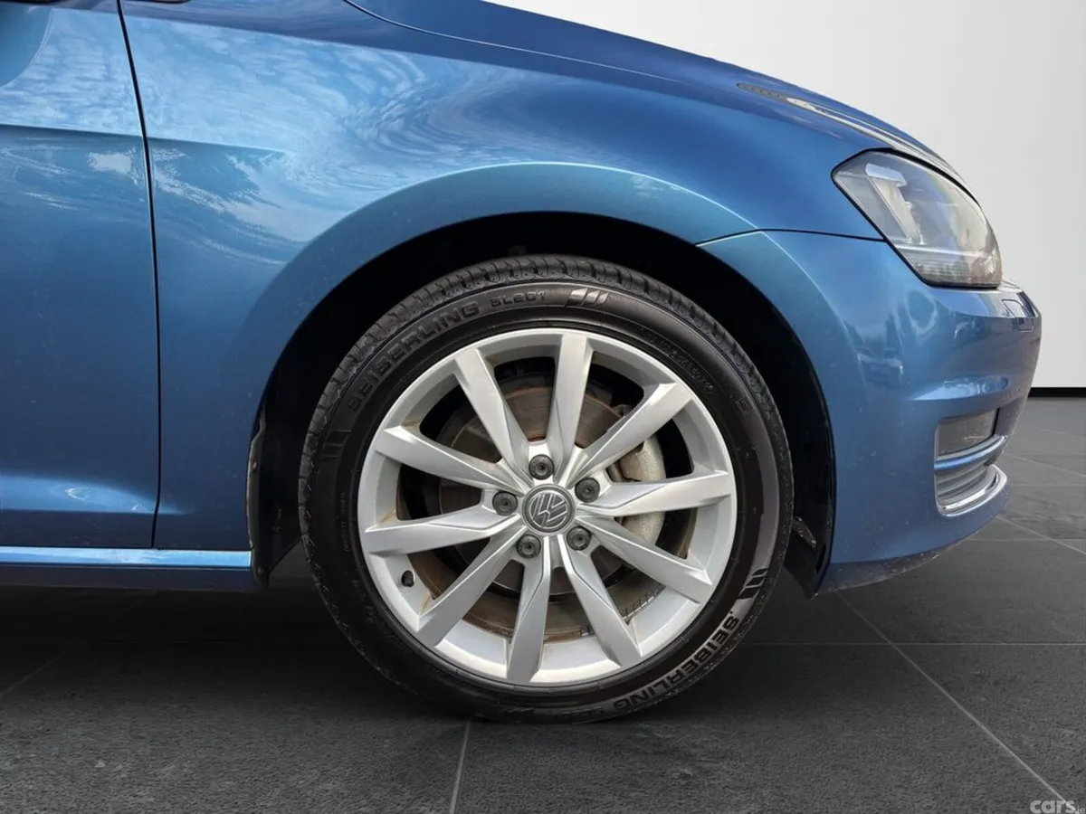 Volkswagen Golf Hatchback, Petrol, 2017, Blue